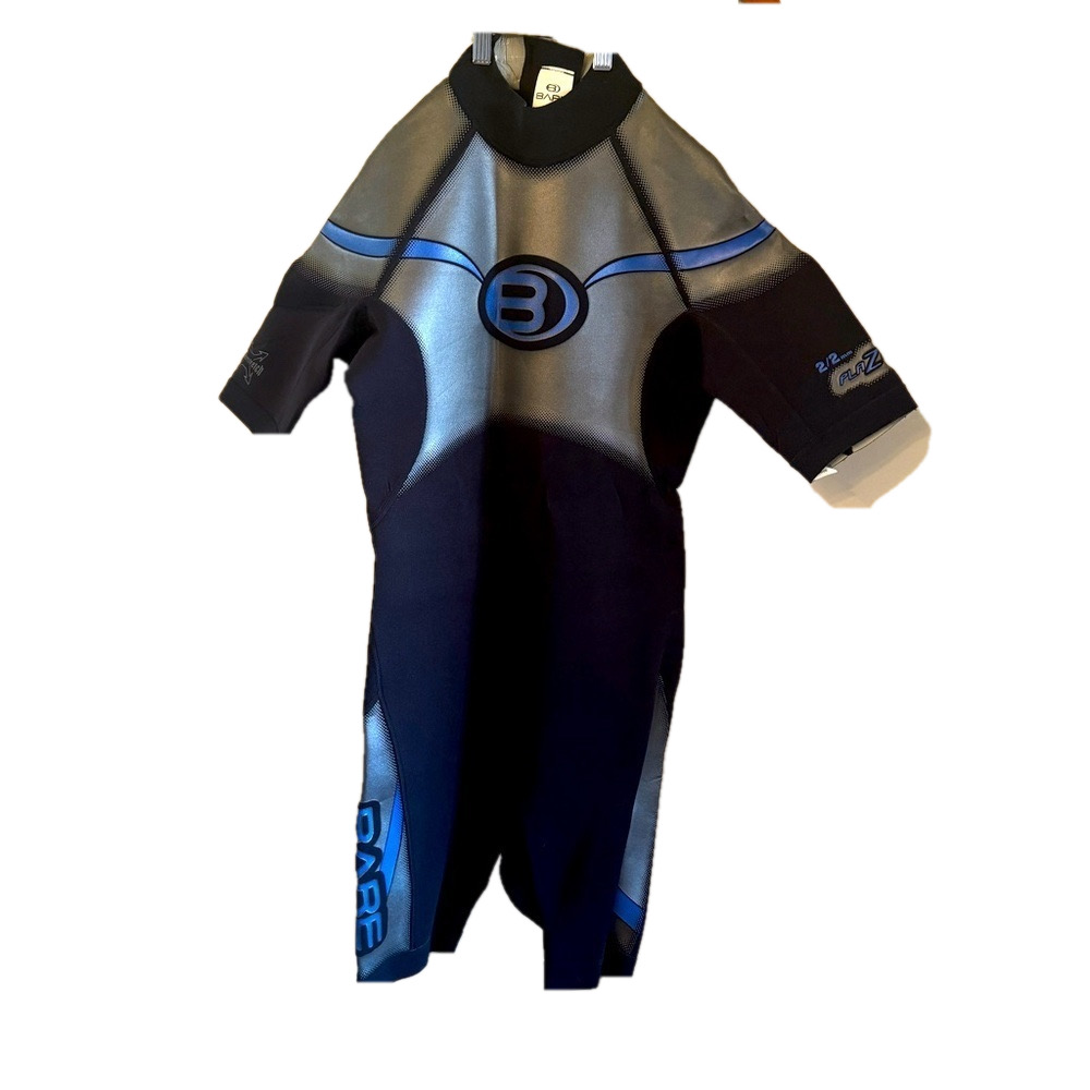 NEW W‎ TAG BARE brand wetsuits 2mm size Large back and blue